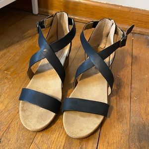 LUCKY BRAND heeled sandals!